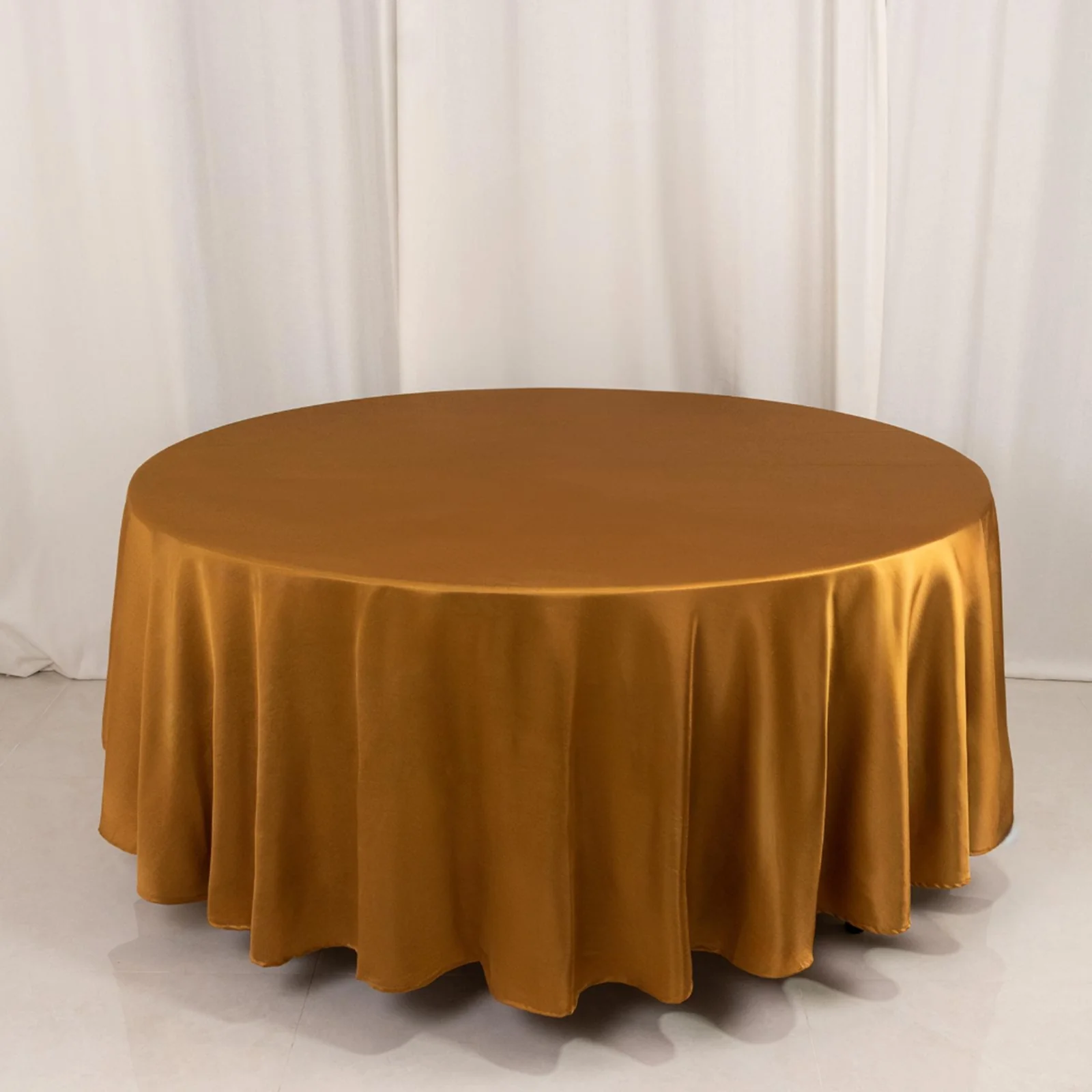 Scuba Round 108" Tablecloth Shimmering Gold - Wrinkle Free & Stain Resistant Table Cover for Weddings and Parties - Image 3